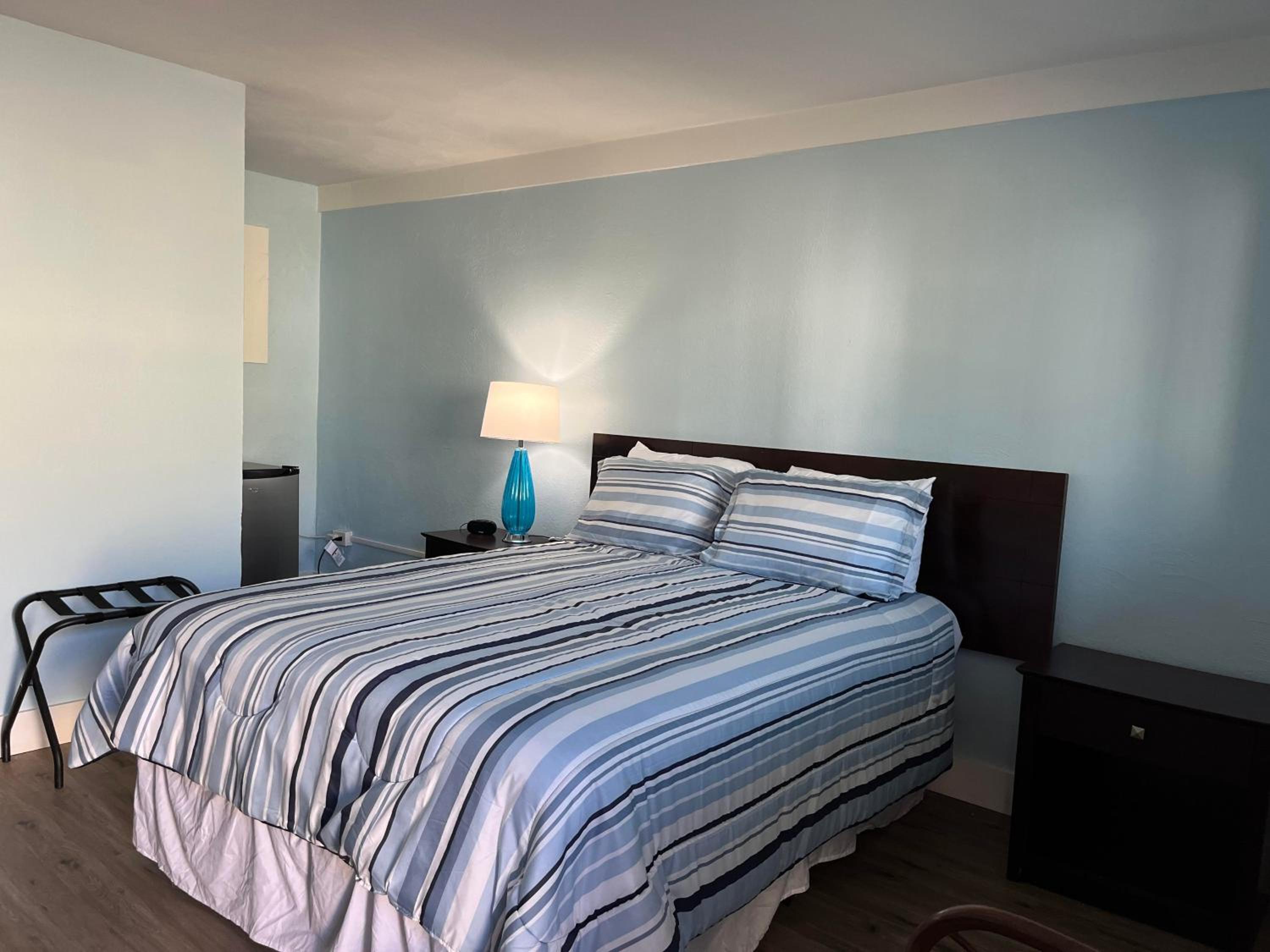 Queen Room photo 1
