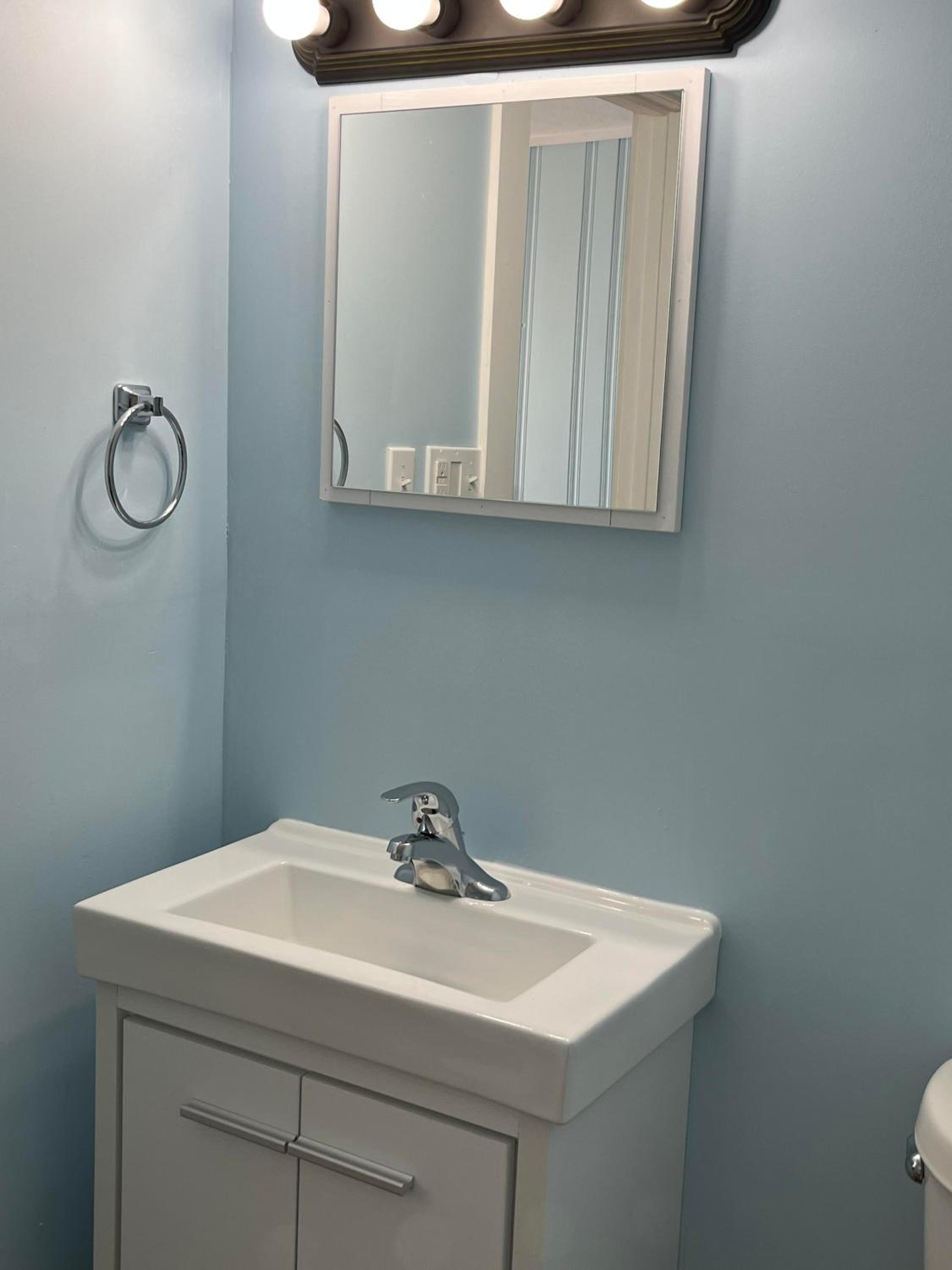Queen Room photo 2