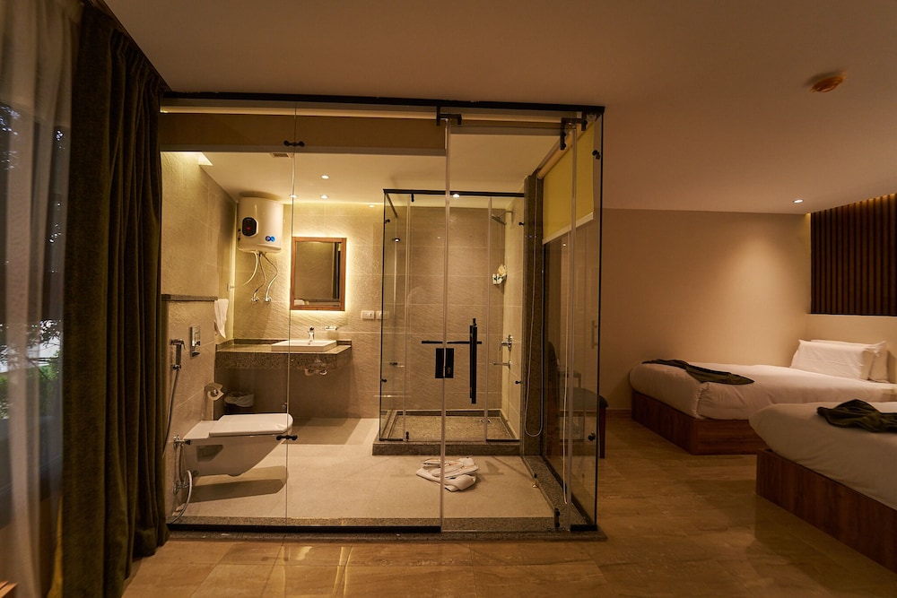 Superior Triple Room photo 3