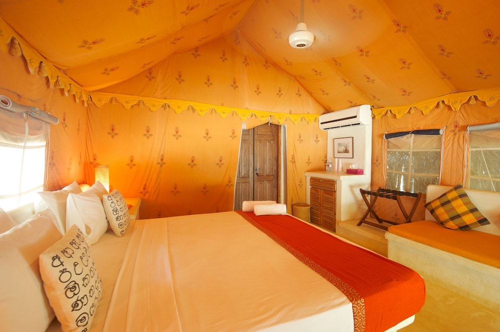 Family Tent photo 3