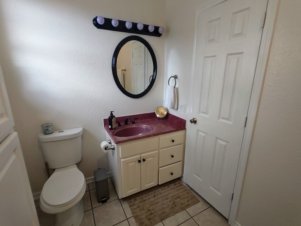 Comfort Room photo 2
