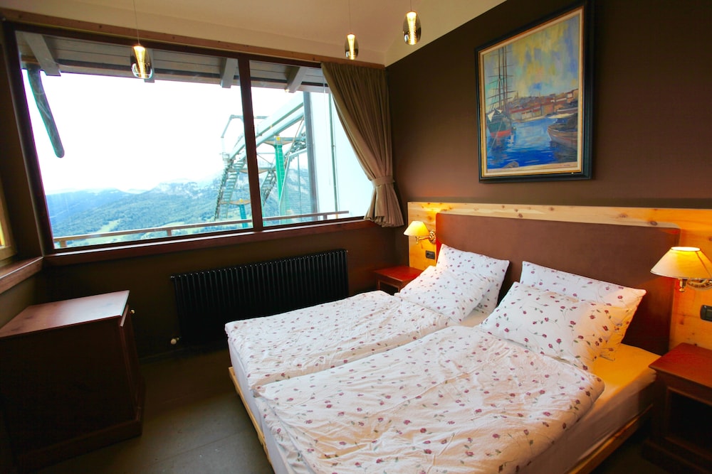 Romantic Chalet photo 2