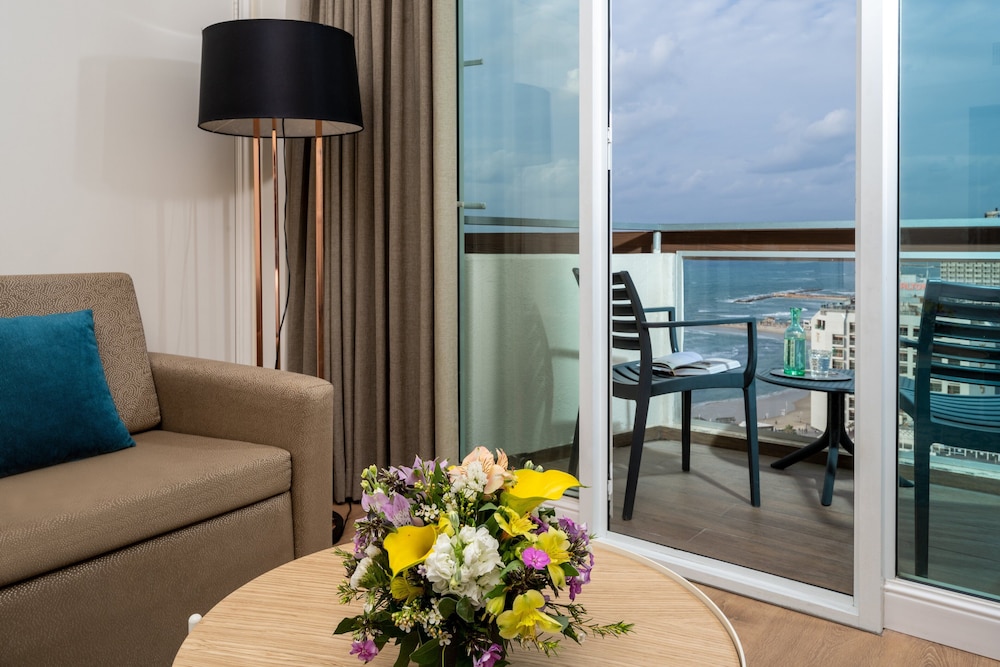 Club Room - Photo 9