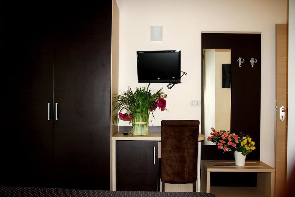 Comfort Triple Room photo 2