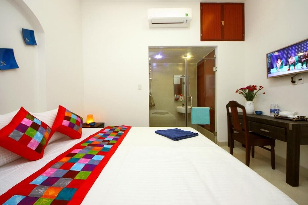 Deluxe Double Room, 1 Queen Bed photo 3