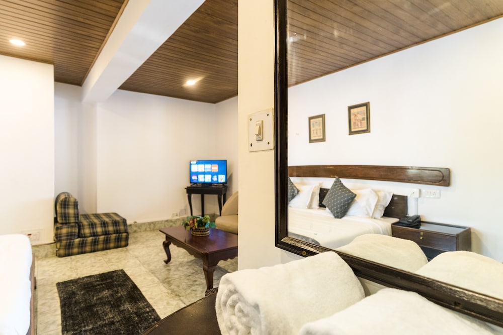 Executive Room - Photo 36