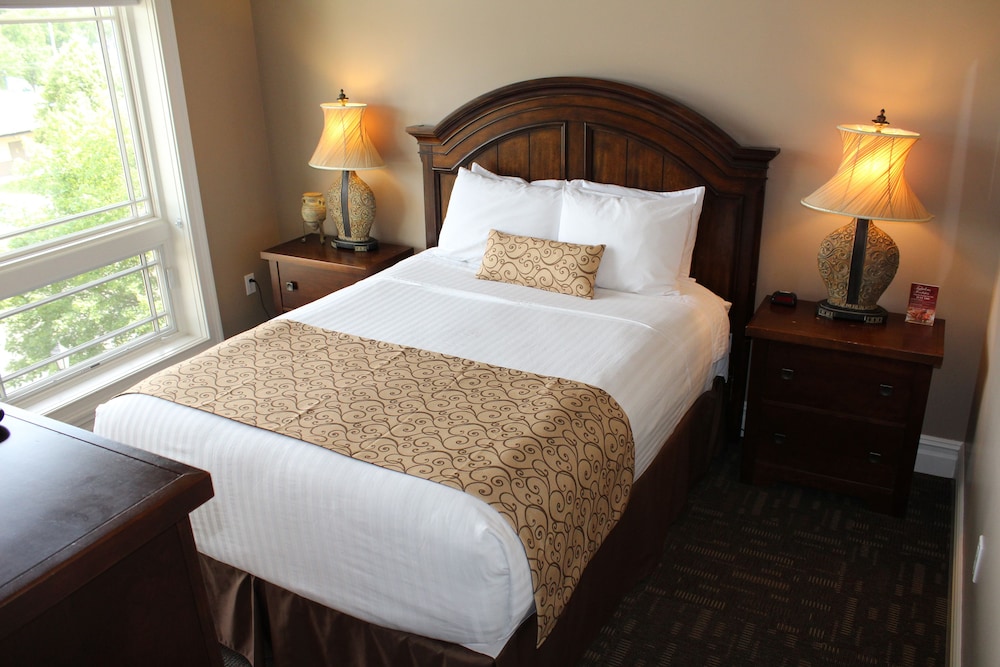 Luxury Condo, Multiple Beds photo 3