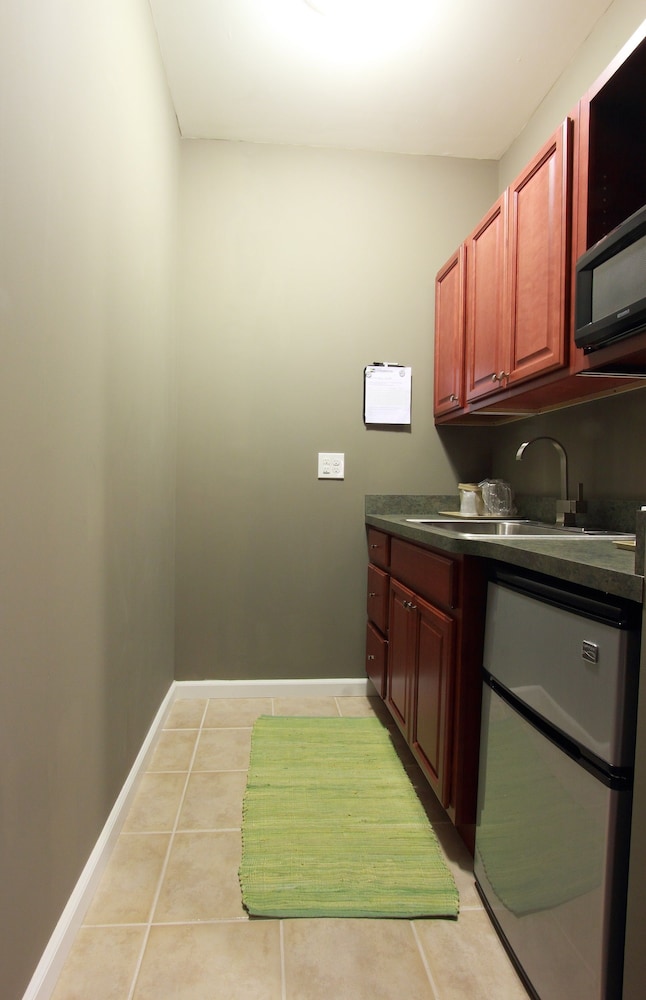 Standard Room, 2 Queen Beds, Refrigerator & Microwave photo 3