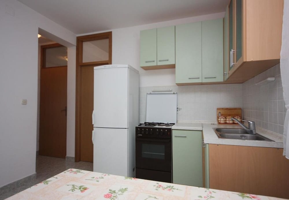 Apartment (Vese - 100 m from beach - A2(2+2)) photo 2