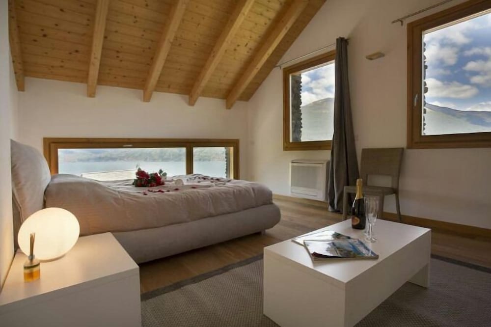 Family Apartment, Multiple Beds, Garden Area (Riva Bellano Lavanda)