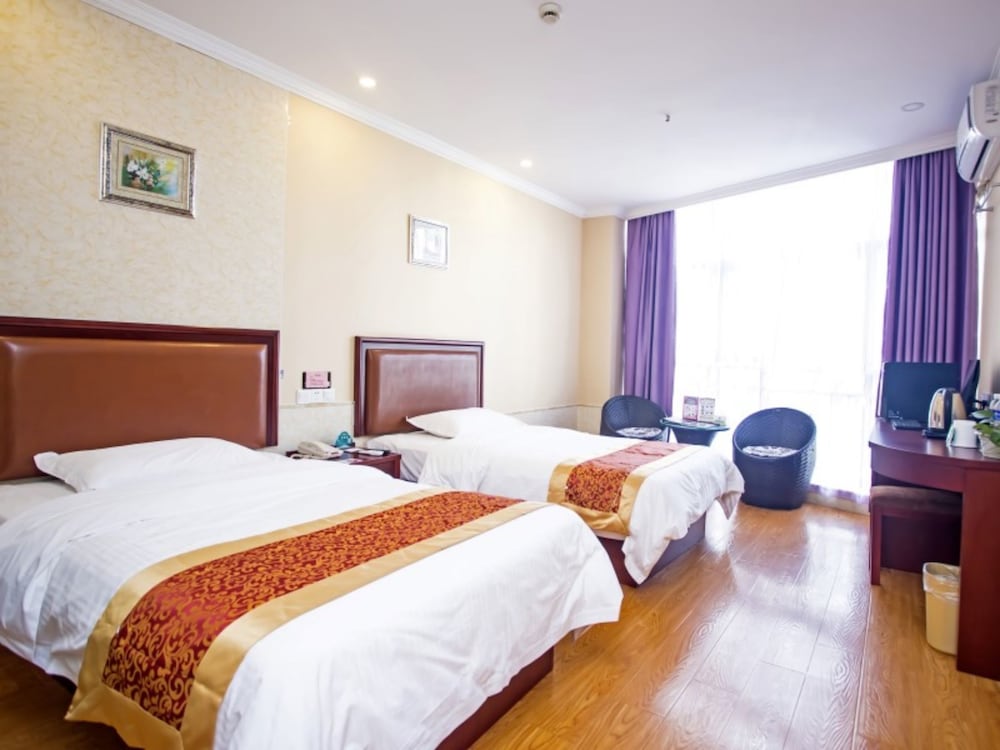 Classic Twin Room