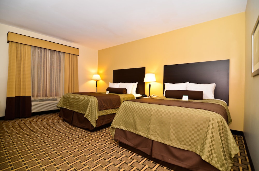 Standard Room, 2 Queen Beds, Non Smoking, Refrigerator & Microwave - Photo 4