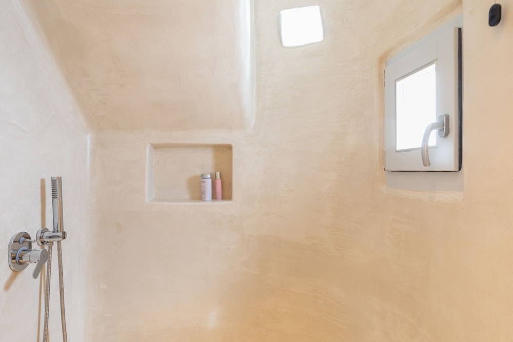 Standard Room - Photo 11