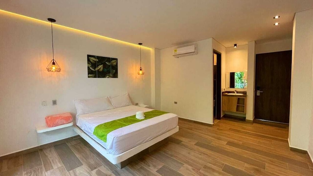 Deluxe Double Room, Courtyard View photo 2
