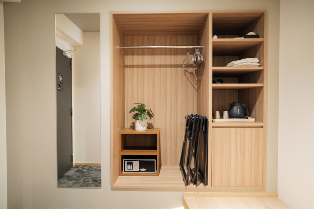 Signature Suite (Non-smoking) - Photo 3