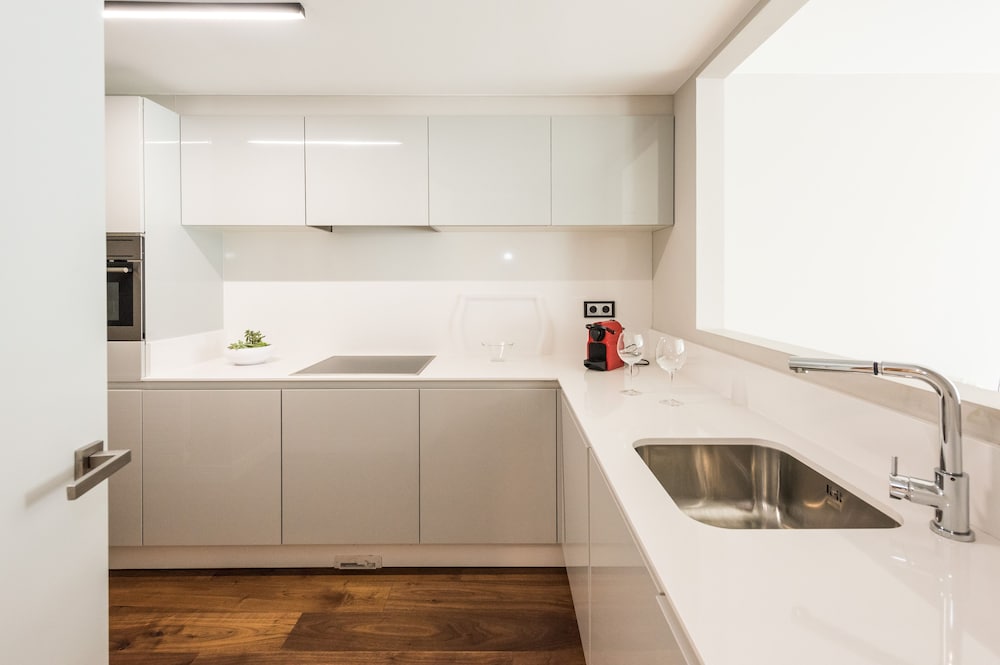 Grand Apartment, 3 Bedrooms - Photo 4