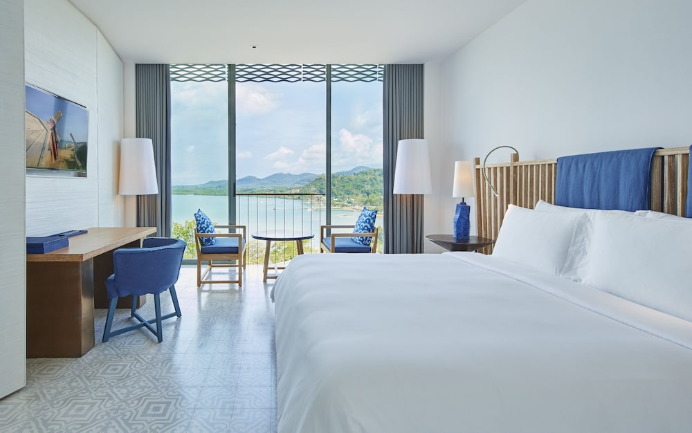 Bay Room King