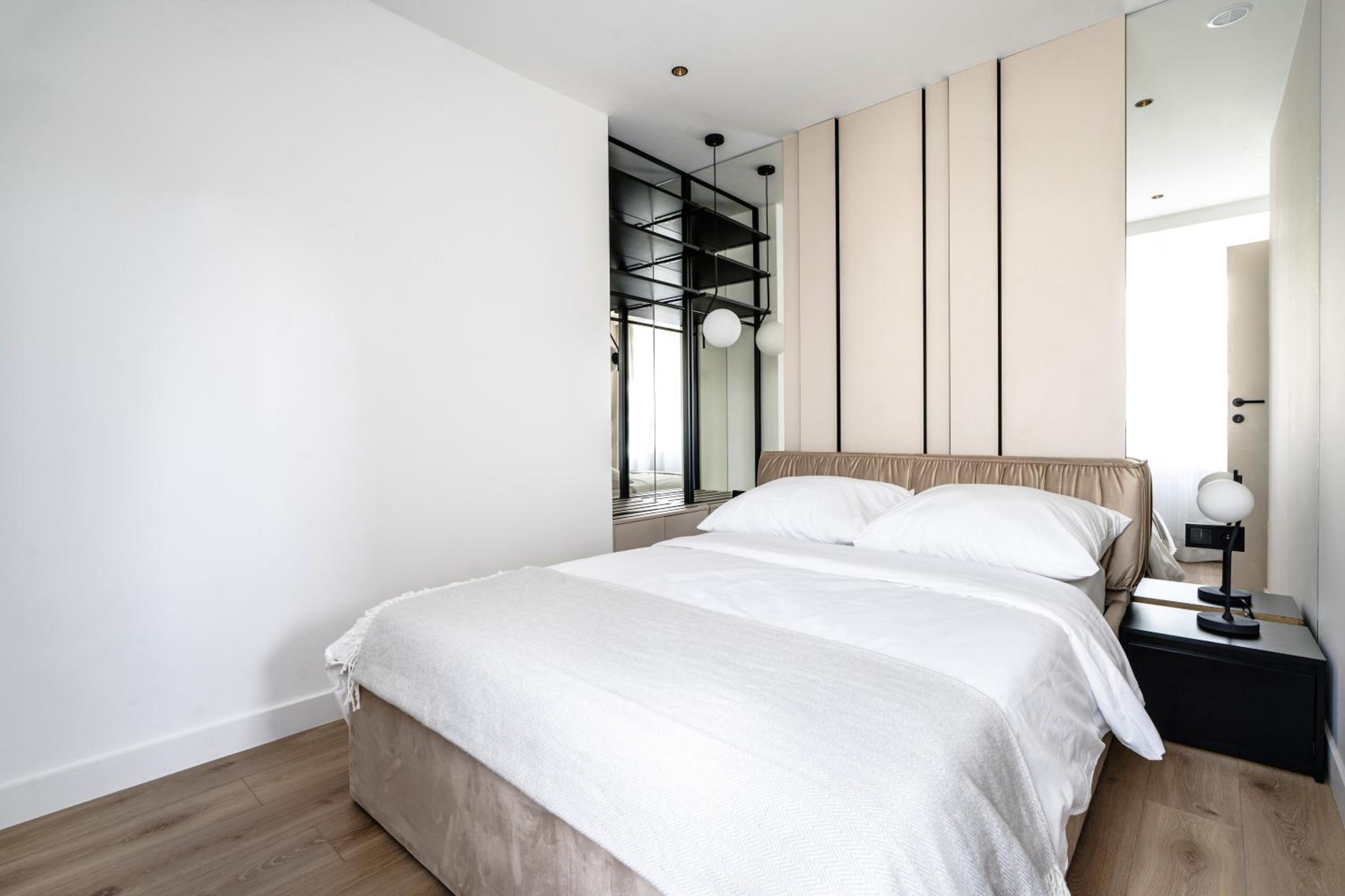 Suite with Balcony - Photo 5