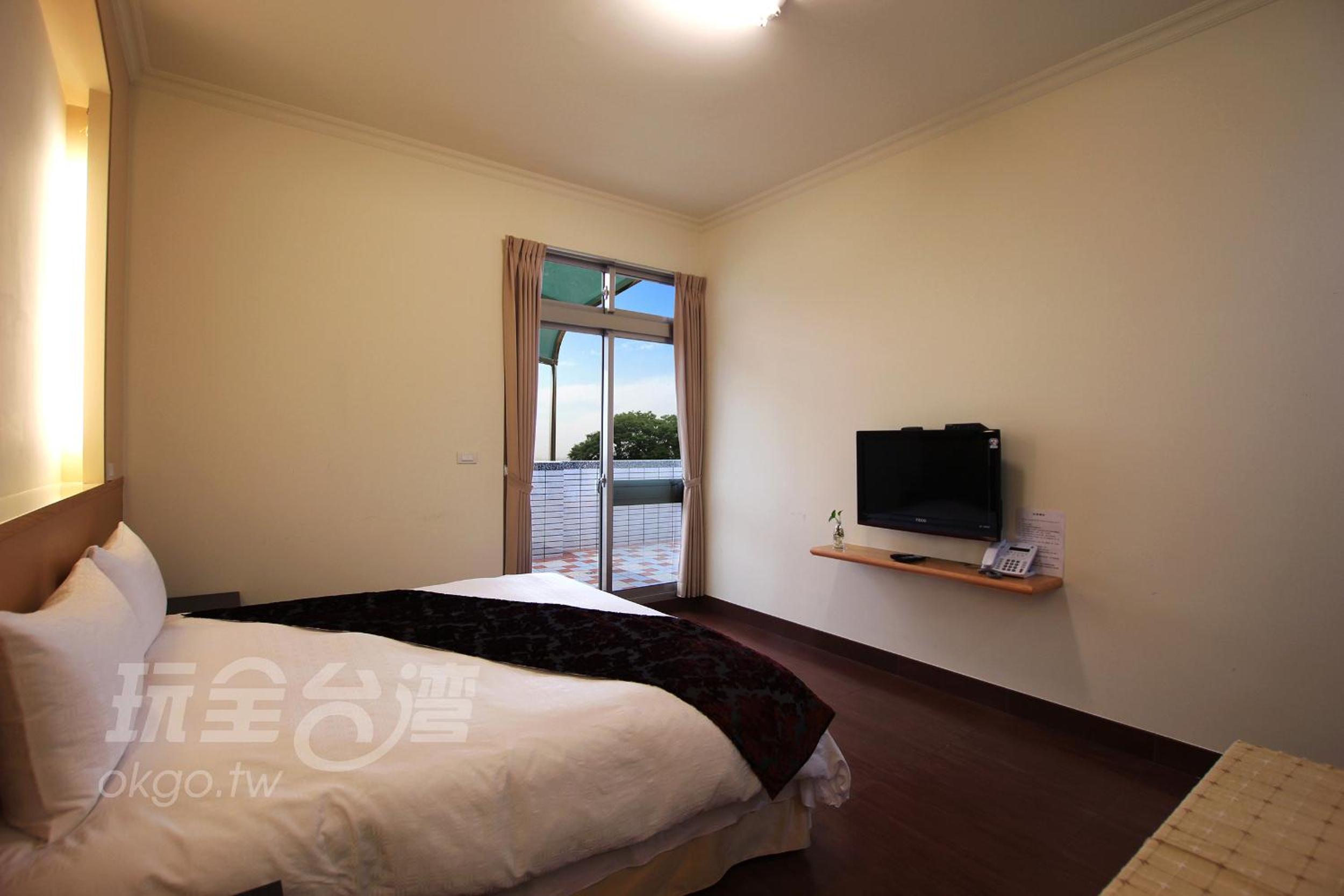 Double Room with Balcony photo 3