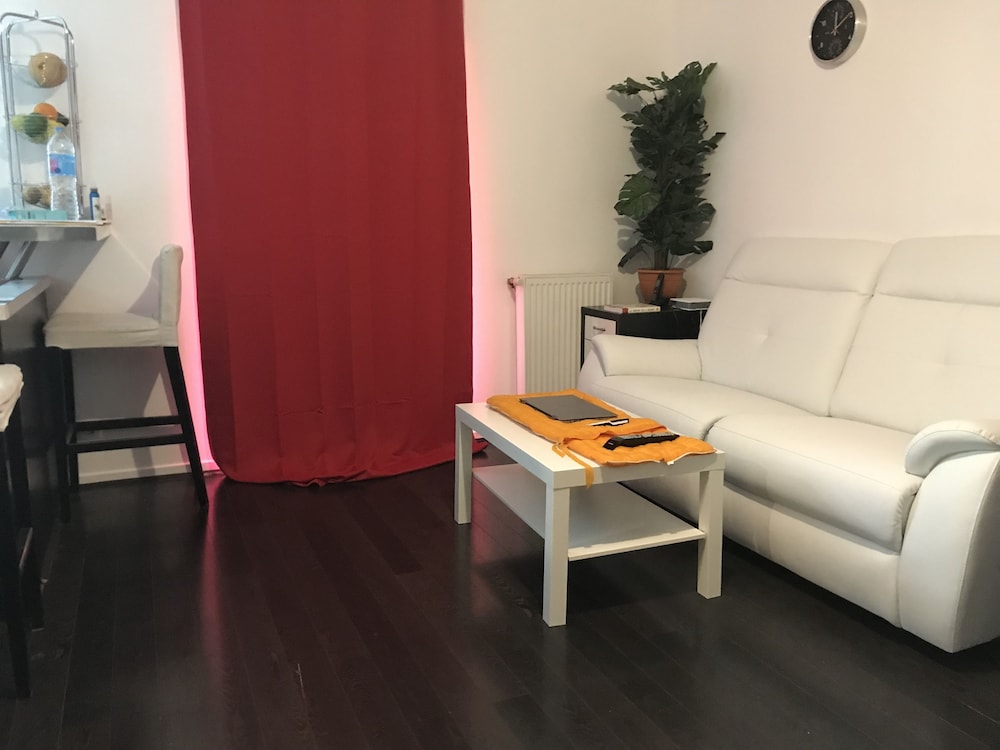 Basic Double Room photo 2
