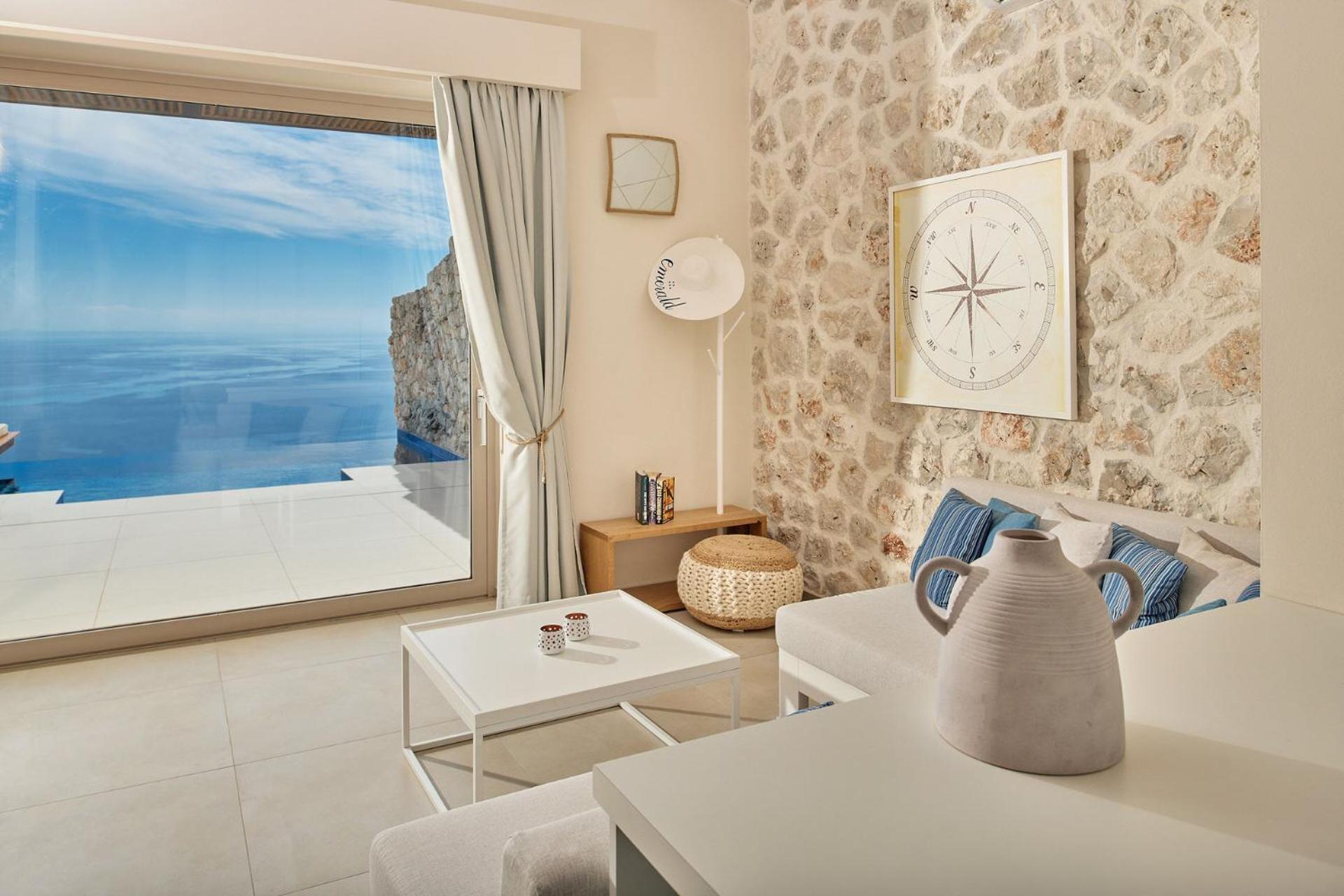 Suite with Private Pool with Sea View  photo 3