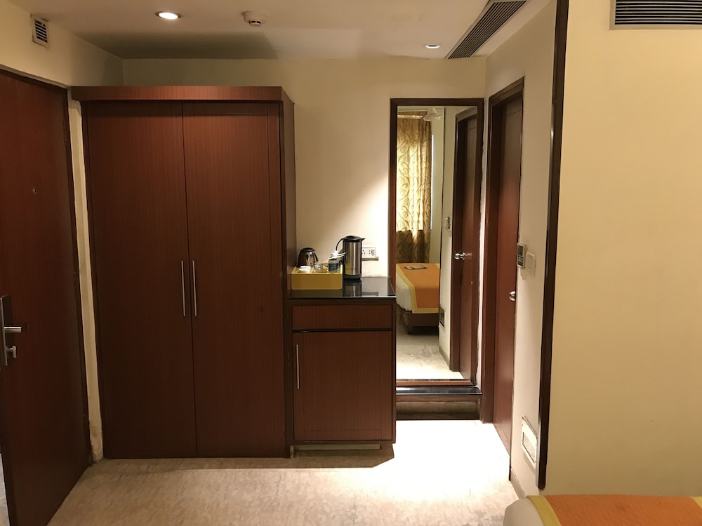 Super Deluxe Room - Photo 2