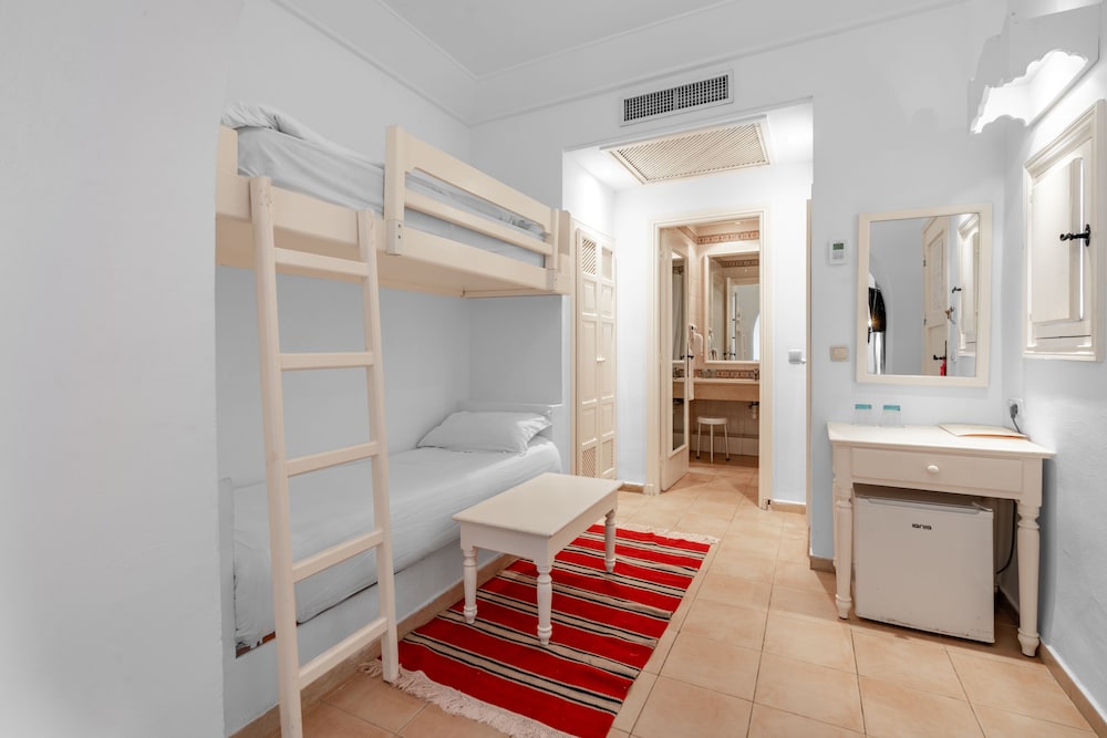 Triple Room (2+1)