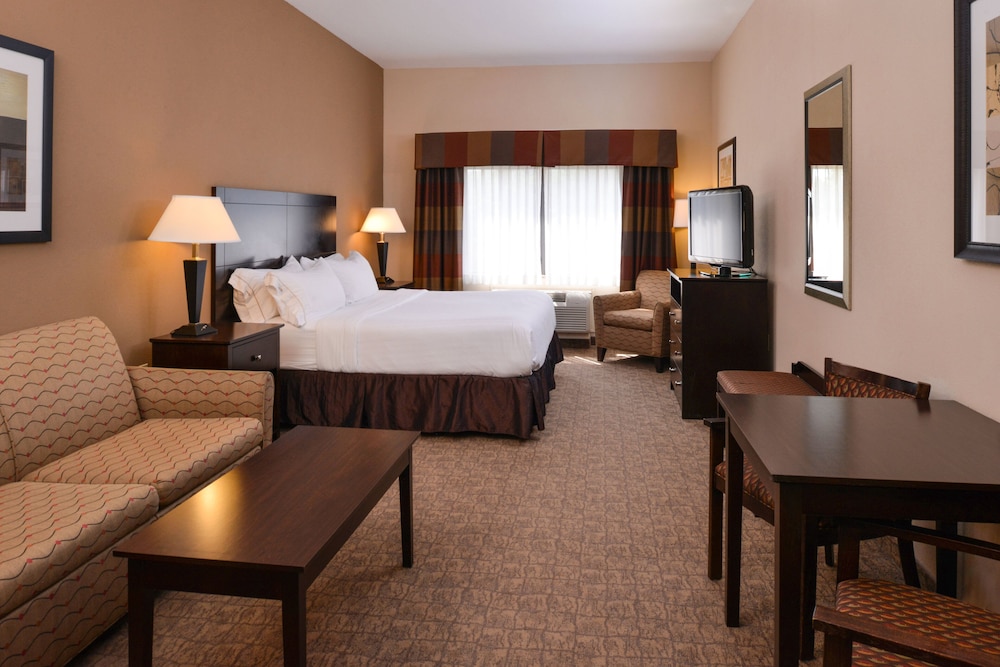 Suite, 1 King Bed, Accessible (Communications) - Photo 2