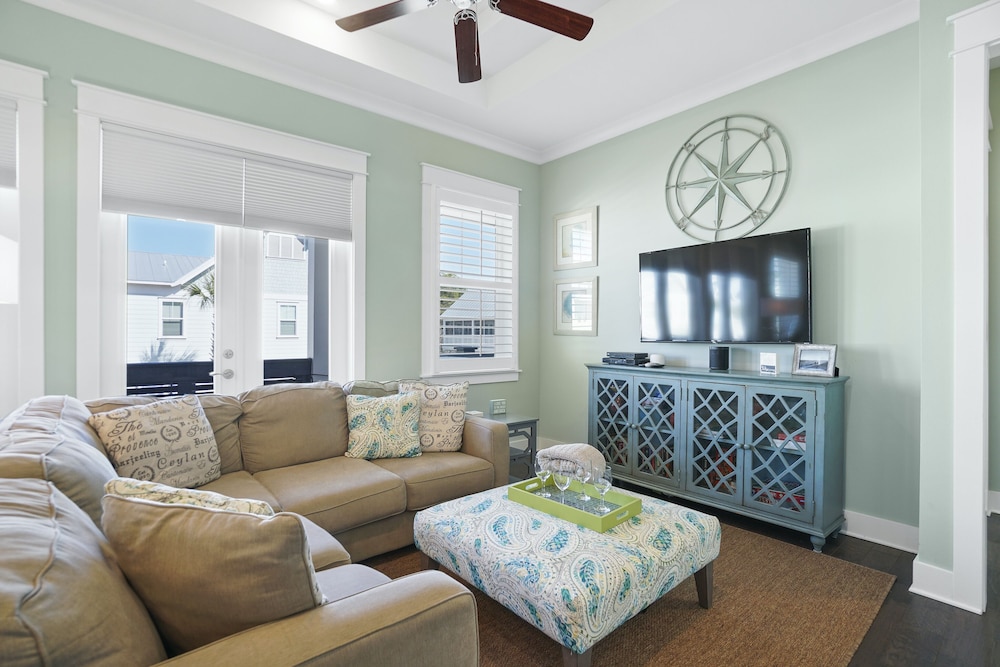 Townhome, 2 Bedrooms (Out of Office)