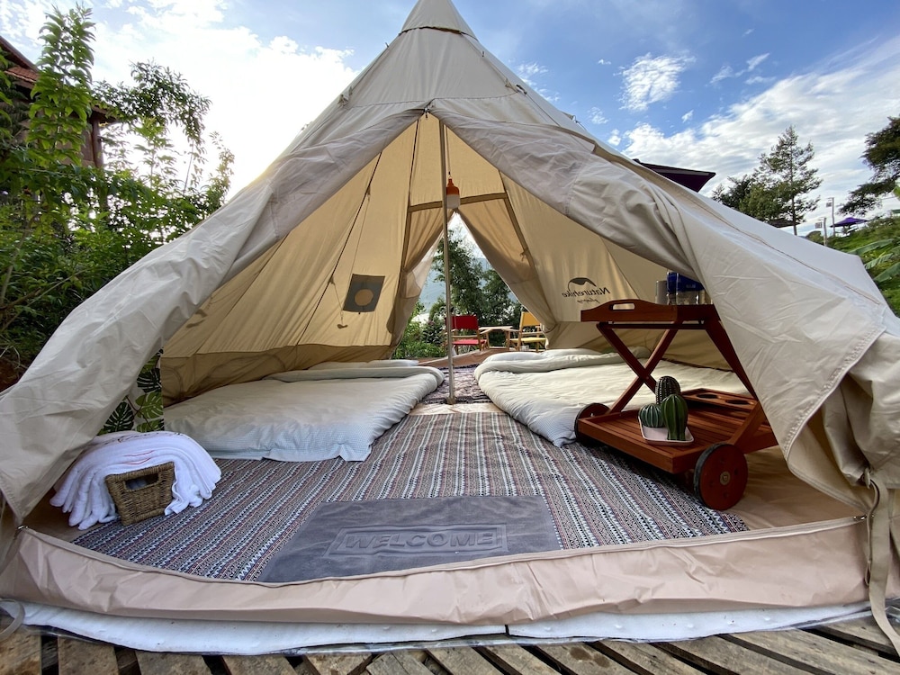 Executive Tent photo 3