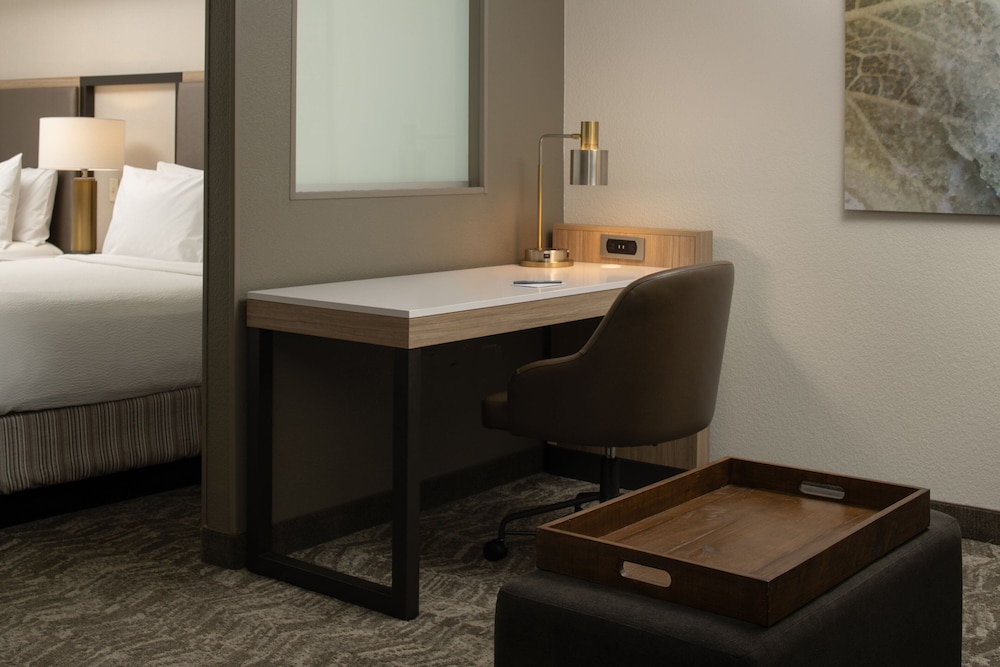 Suite, Multiple Beds - Photo 2
