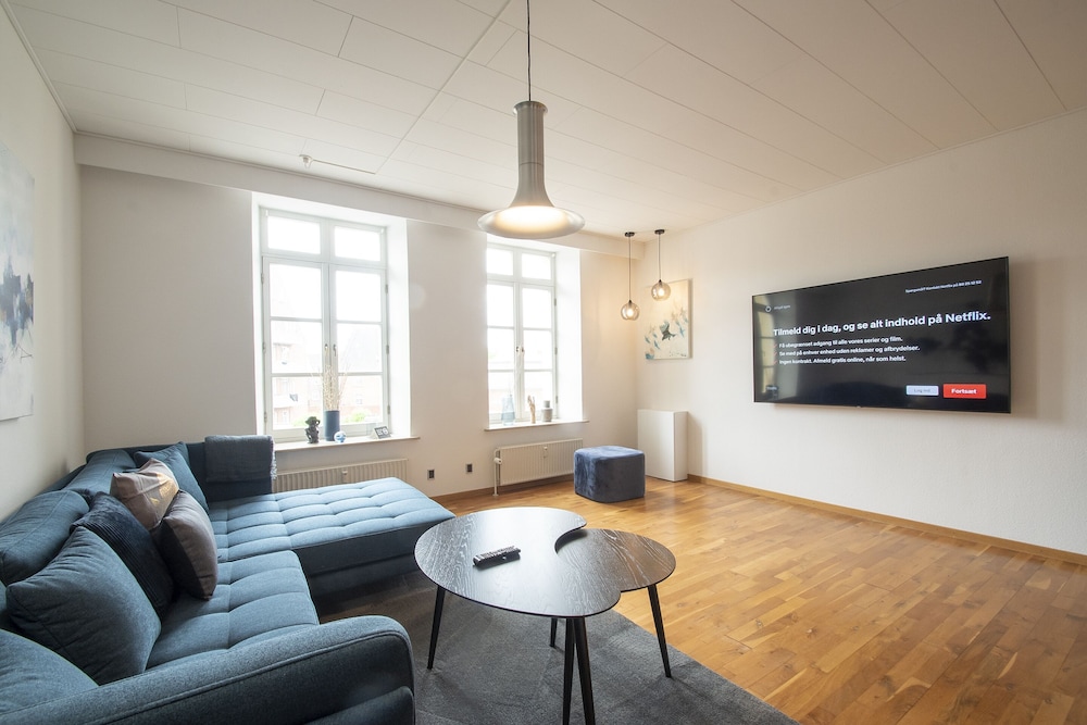 Business Penthouse, 2 Double Beds, City View photo 3