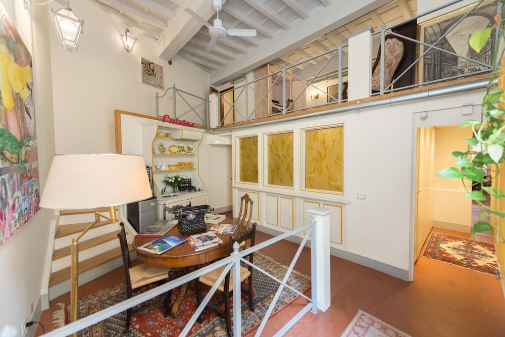 Classic Double Room, Courtyard View photo 2