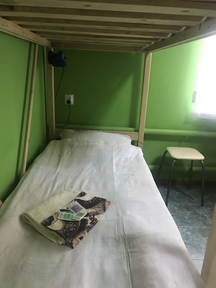 Bed in 12-Beds Male Dormitory Room photo 2