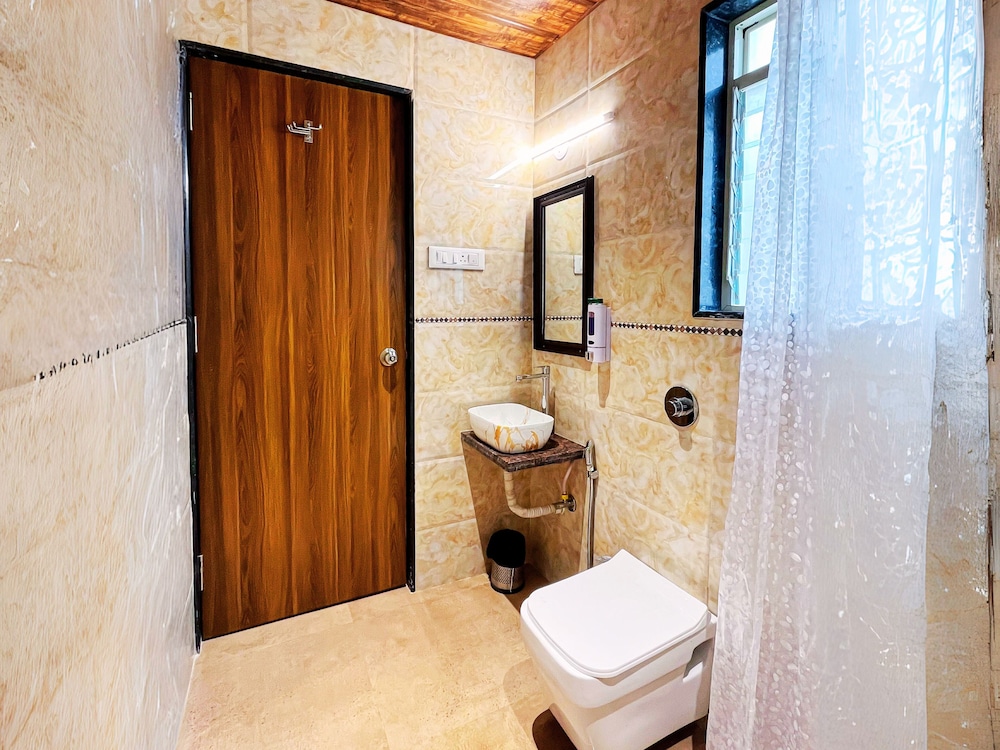 Villa, 4 Bedrooms - Photo 3