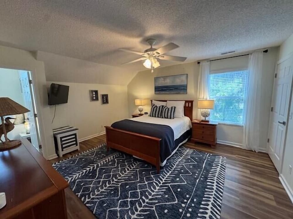 House, Multiple Beds, Patio, Garden View (375 Sea Bass)