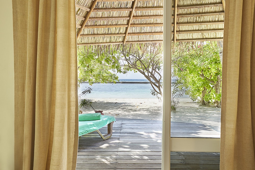 Beach Bungalow - Photo 4