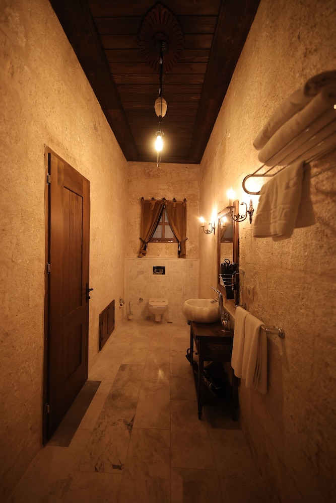 Standard Room - Photo 9
