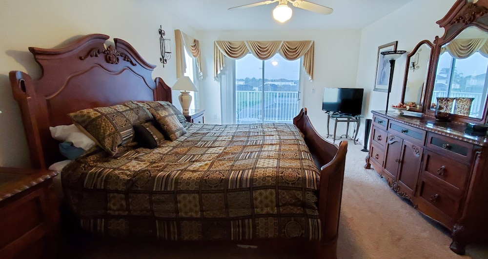 Villa, Multiple Beds, Pool Access, Pool View (5 Bed Florida Villa - West Haven)