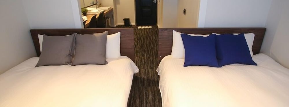 Twin Double Room - Photo 3