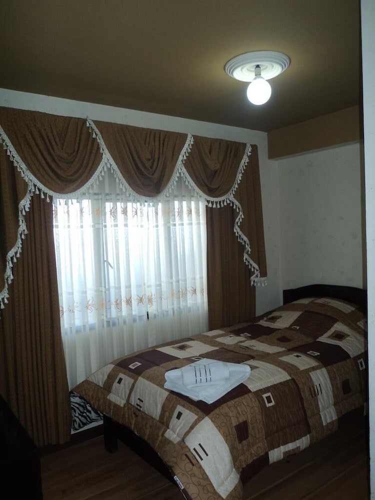 Basic Double Room photo 3