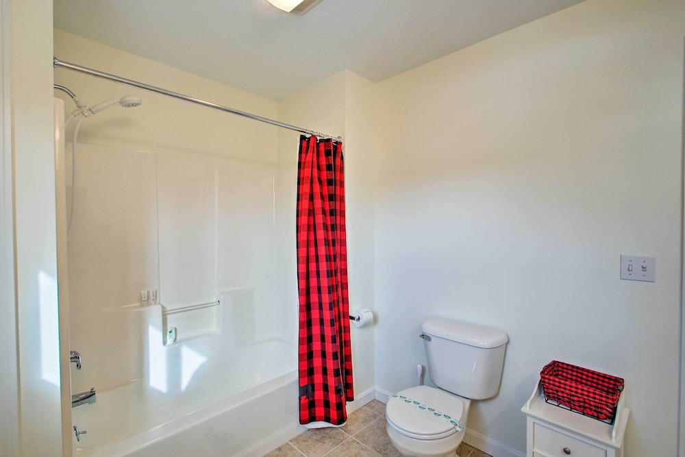 House (4 Bedrooms) photo 2