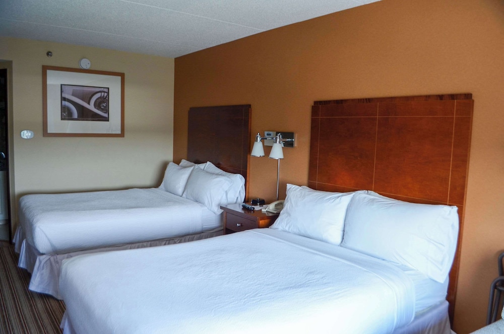 Standard Room, 2 Double Beds, Non Smoking - Photo 1