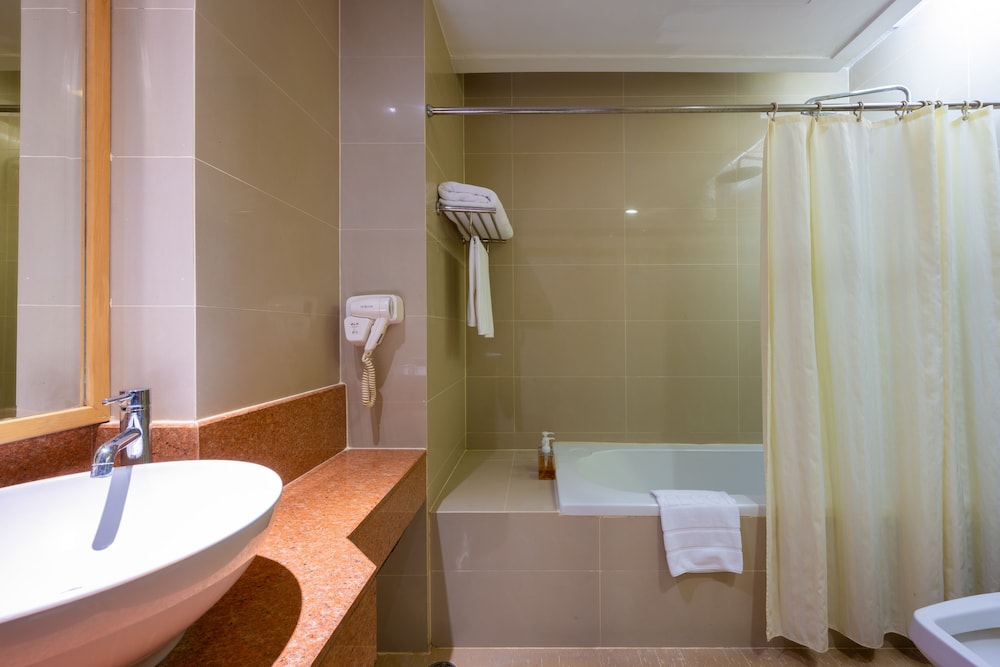 Junior Suite, 2 Twin Beds - Photo 5