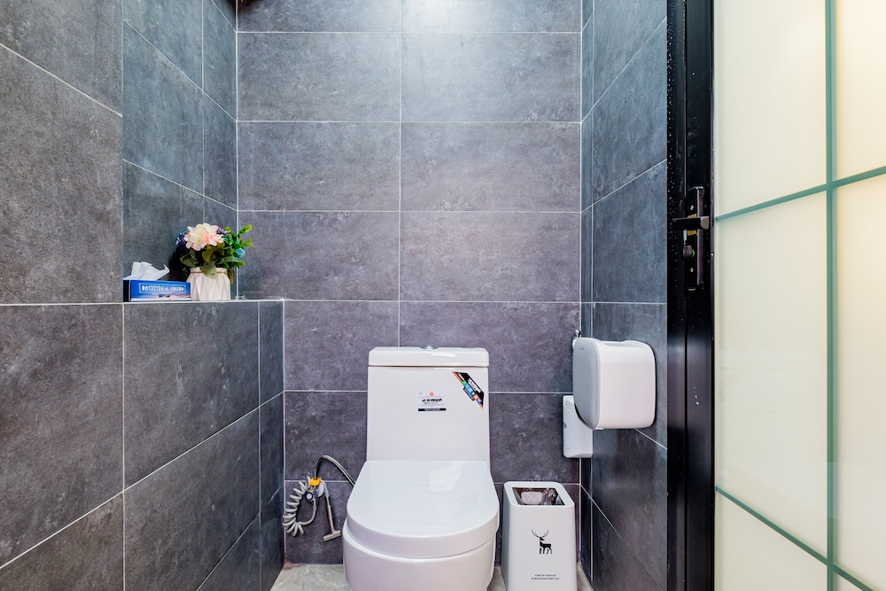 Family Suite, 3 Bedrooms, Kitchenette, City View photo 2