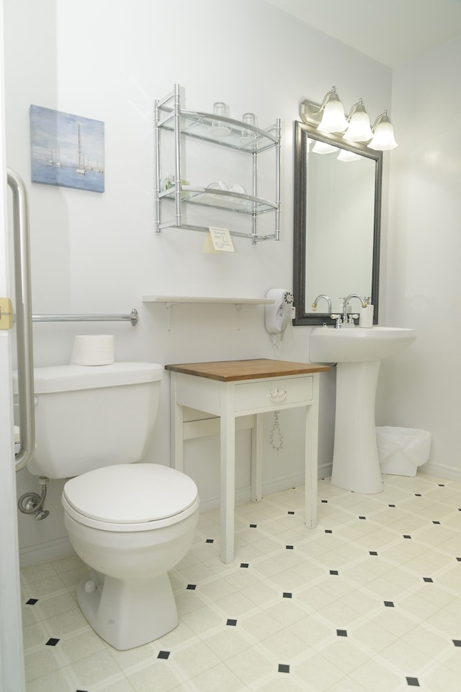 Two Room Suite photo 3