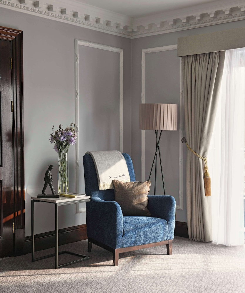 Presidential Suite - The Churchill Residence