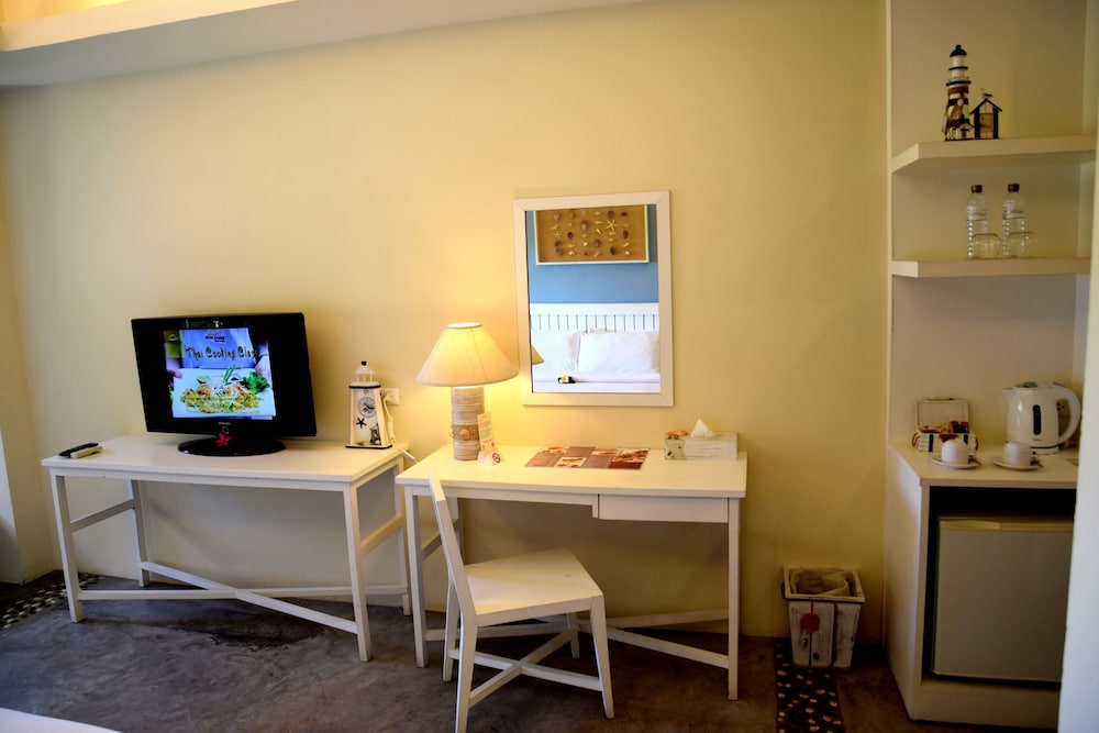 Standard Room - Photo 14