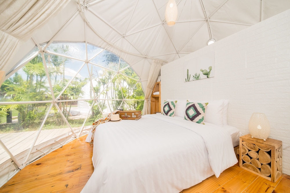 Glamping Dome - Photo 1