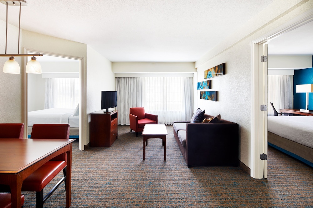 Suite, 1 Double Bed - Photo 4